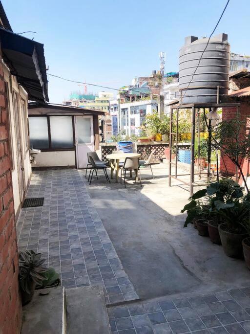 Kathmandu Midtown Hostel Exteriör bild