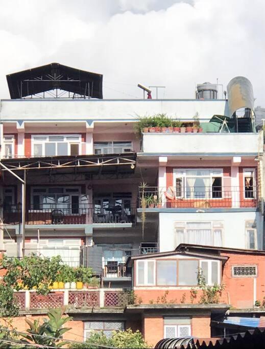 Kathmandu Midtown Hostel Exteriör bild